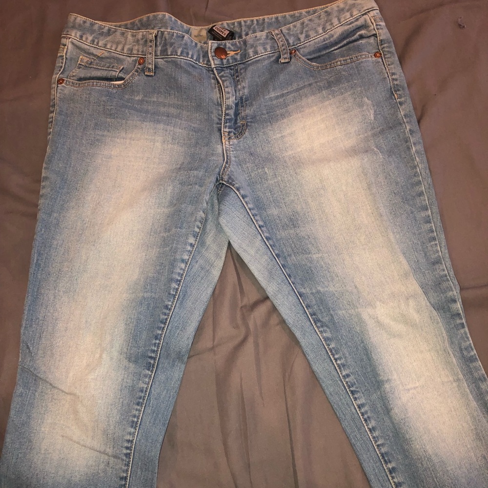 Women’s skinny jeans